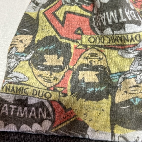 12M DC Comics Baby hat - Picture 2 of 5